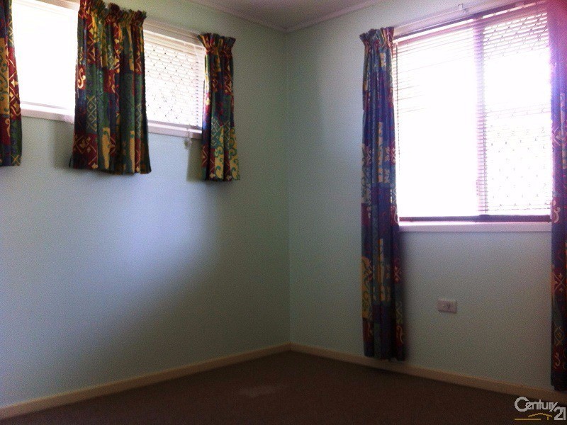 2/501 Stenner Street, Harristown QLD 4350