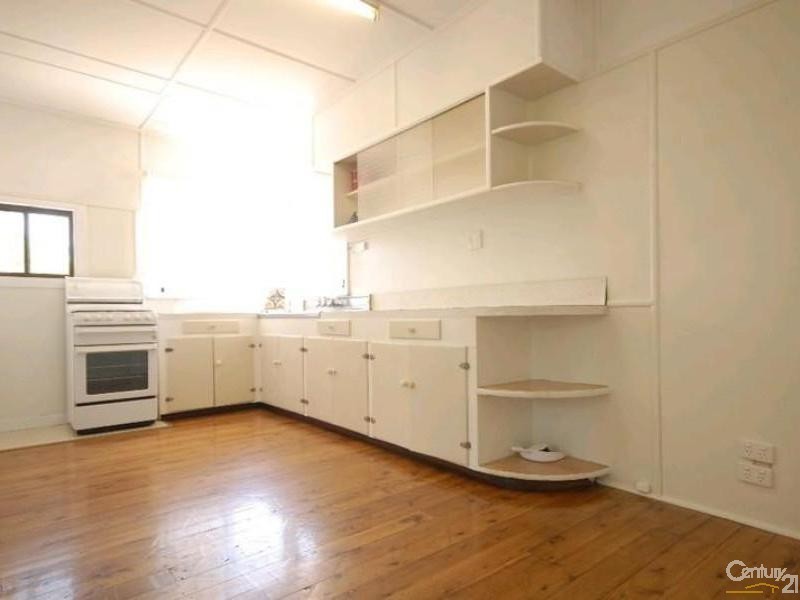 167 North Street, Rockville QLD 4350