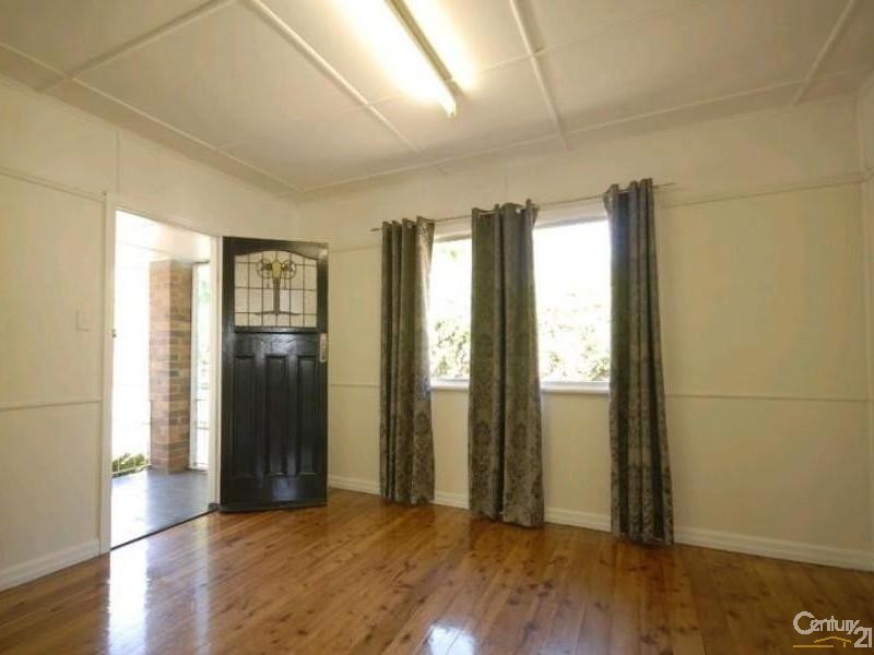 167 North Street, Rockville QLD 4350