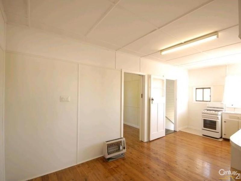 167 North Street, Rockville QLD 4350