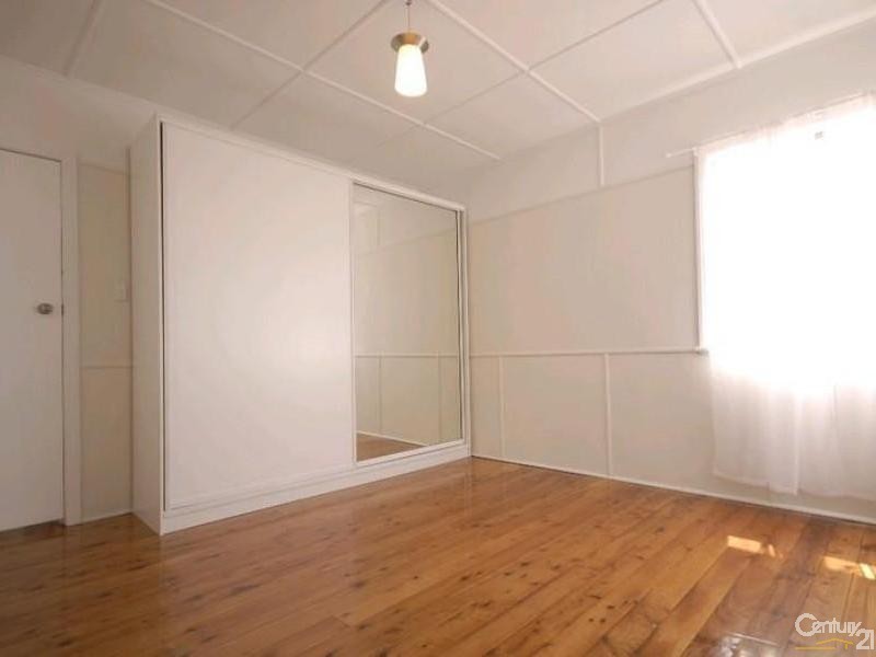 167 North Street, Rockville QLD 4350