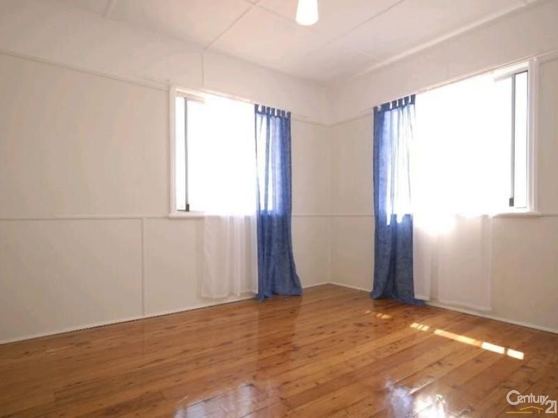 167 North Street, Rockville QLD 4350