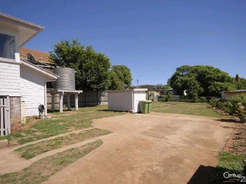 167 North Street, Rockville QLD 4350