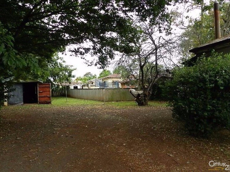 340 Hume Street, Centenary Heights QLD 4350