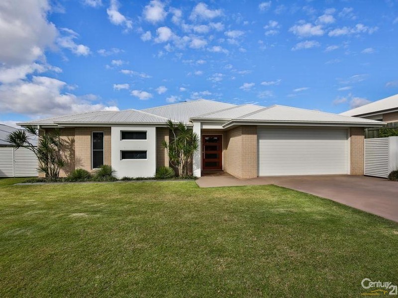 324 Ramsay Street, Middle Ridge QLD 4350