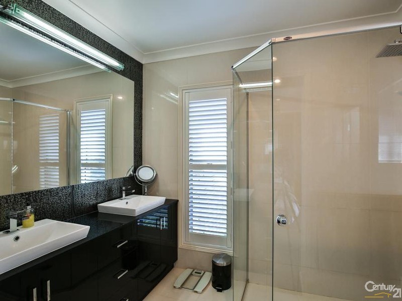 324 Ramsay Street, Middle Ridge QLD 4350