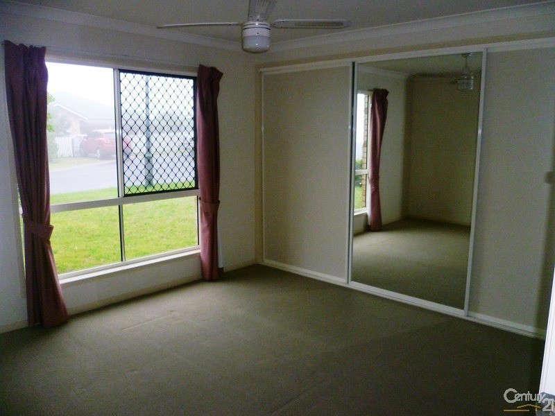 6 Batch Court, Harristown QLD 4350