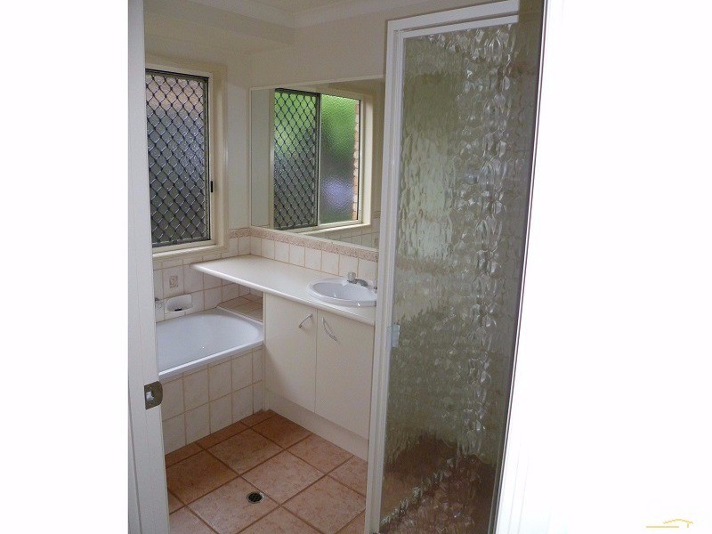 6 Batch Court, Harristown QLD 4350