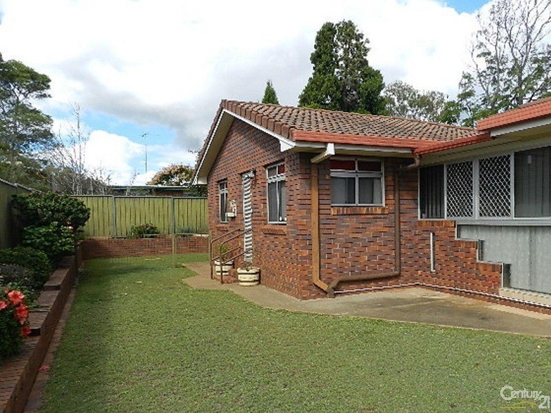 2/6  Begonia Court, Centenary Heights QLD 4350