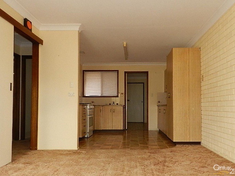 2/6  Begonia Court, Centenary Heights QLD 4350