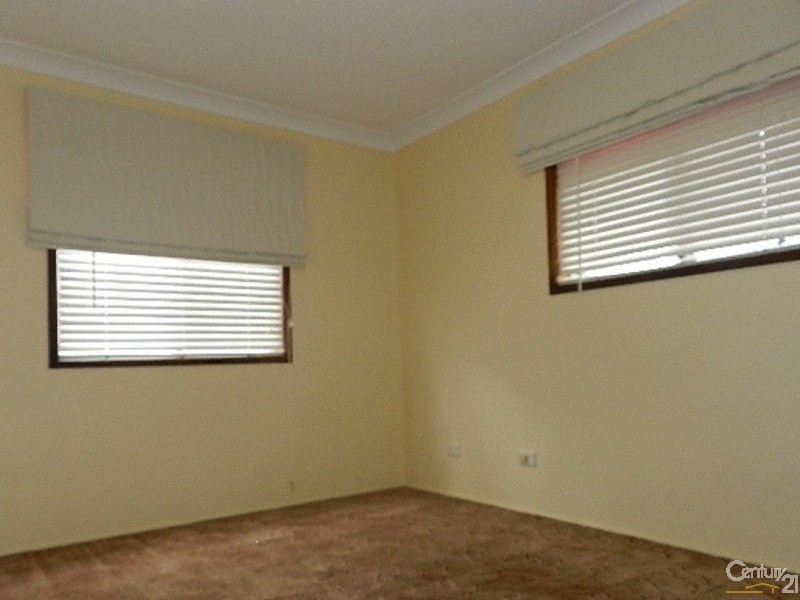 2/6  Begonia Court, Centenary Heights QLD 4350