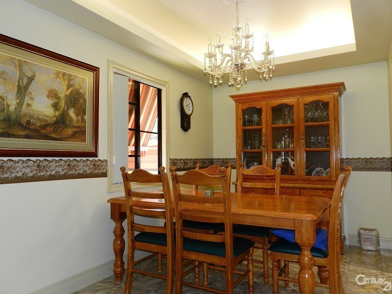 9 Duncraggon Street, South Toowoomba QLD 4350