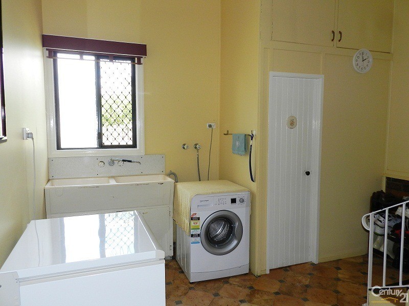 9 Duncraggon Street, South Toowoomba QLD 4350