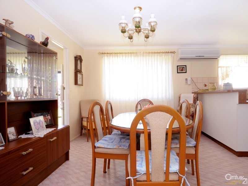 16 Arabian Street, Harristown QLD 4350