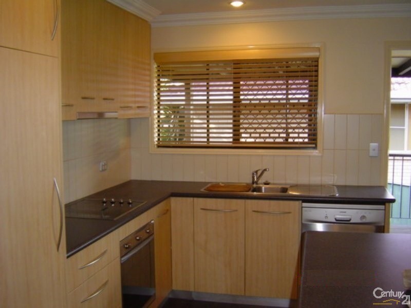 1/262  West Street, Kearneys Spring QLD 4350