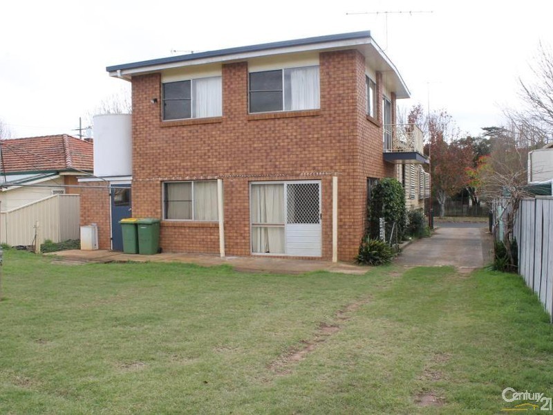 52 Wallace Street, Newtown QLD 4350