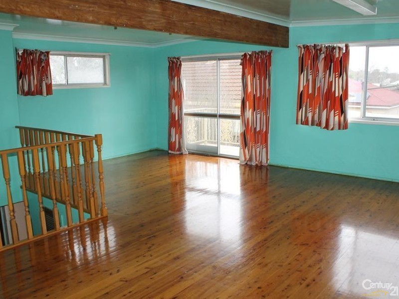 52 Wallace Street, Newtown QLD 4350