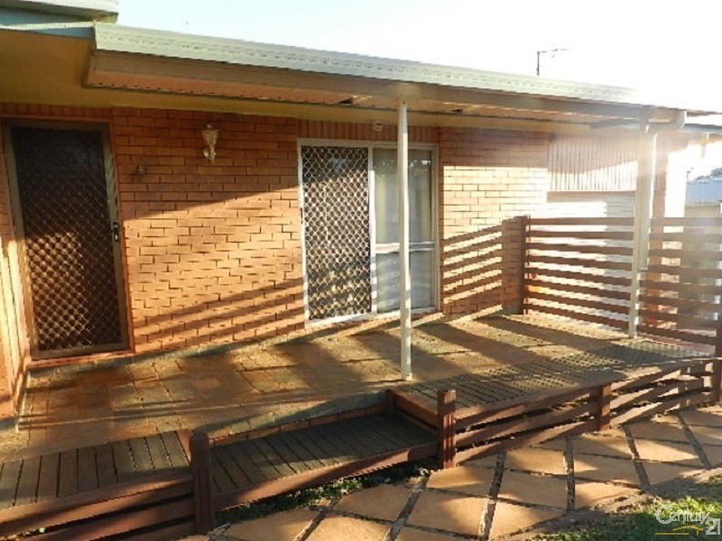 1 Farr Street, Kearneys Spring QLD 4350