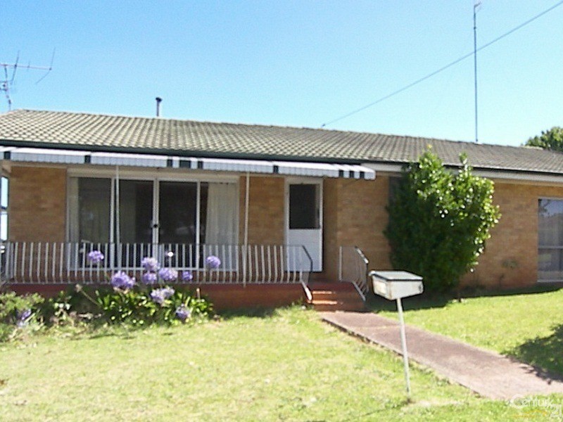 194 Alderley Street, Centenary Heights QLD 4350