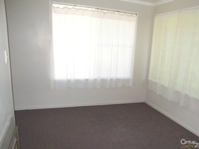 194 Alderley Street, Centenary Heights QLD 4350