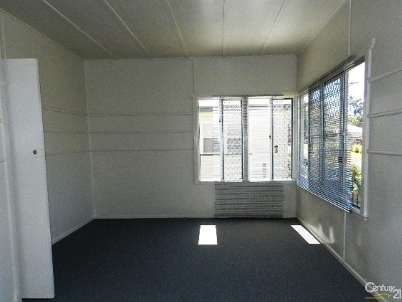 17  Ford Street, Rockville QLD 4350