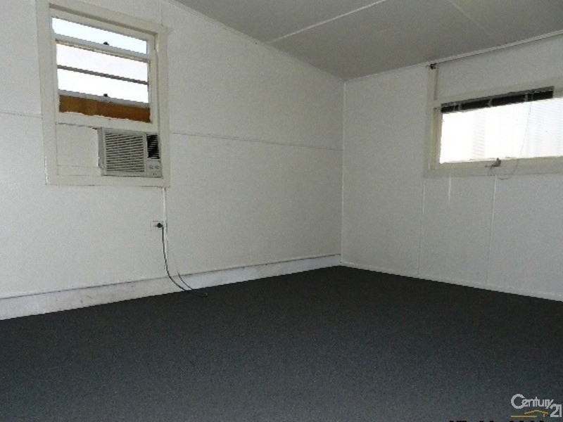 17  Ford Street, Rockville QLD 4350