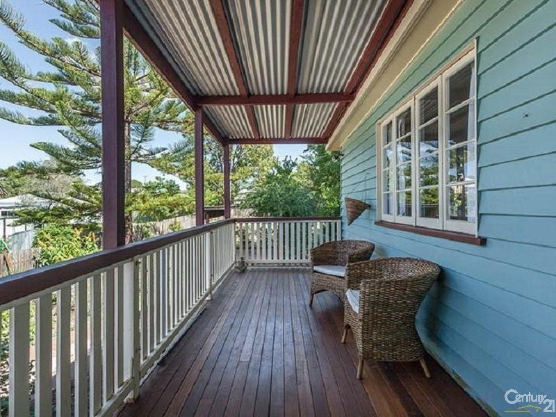 165 West Street, Newtown QLD 4350