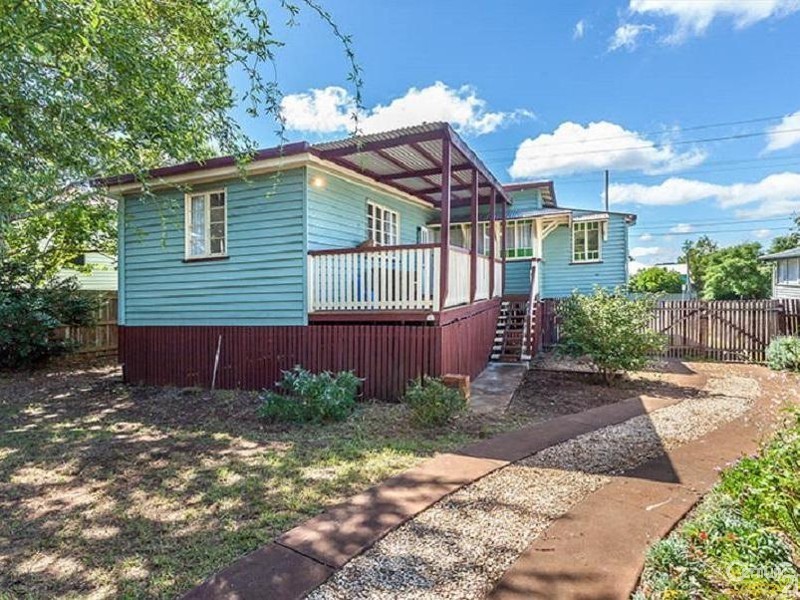165 West Street, Newtown QLD 4350