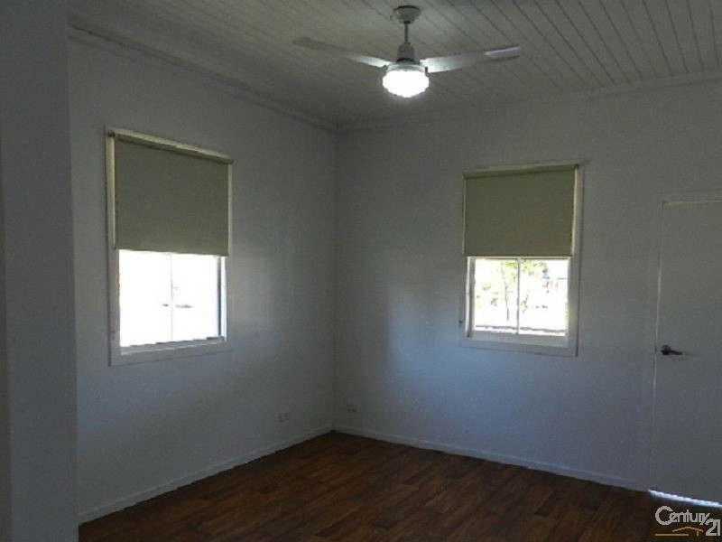 7-9 Geraghty Street, Cecil Plains QLD 4407