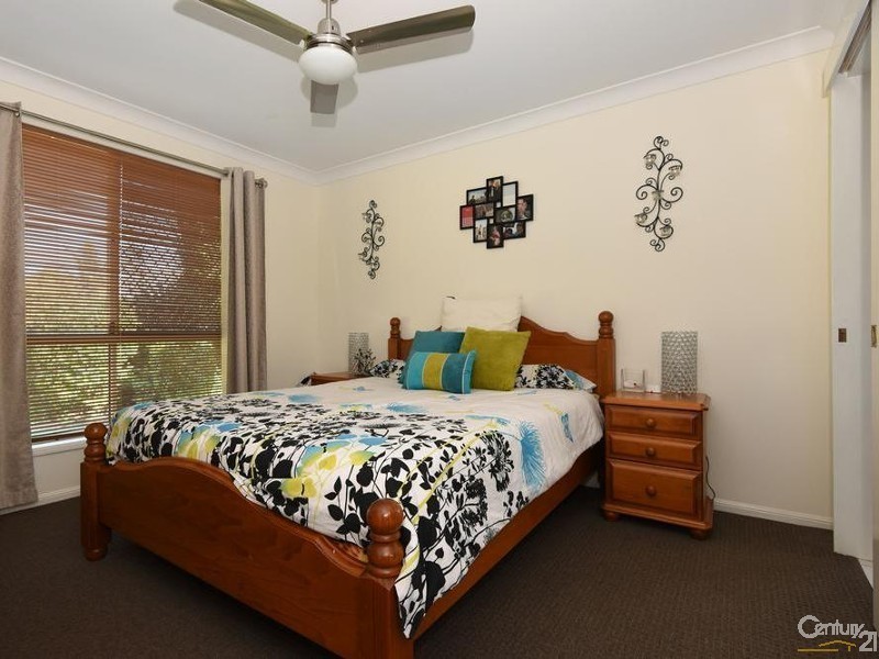 6 Biscay Crescent, Glenvale QLD 4350