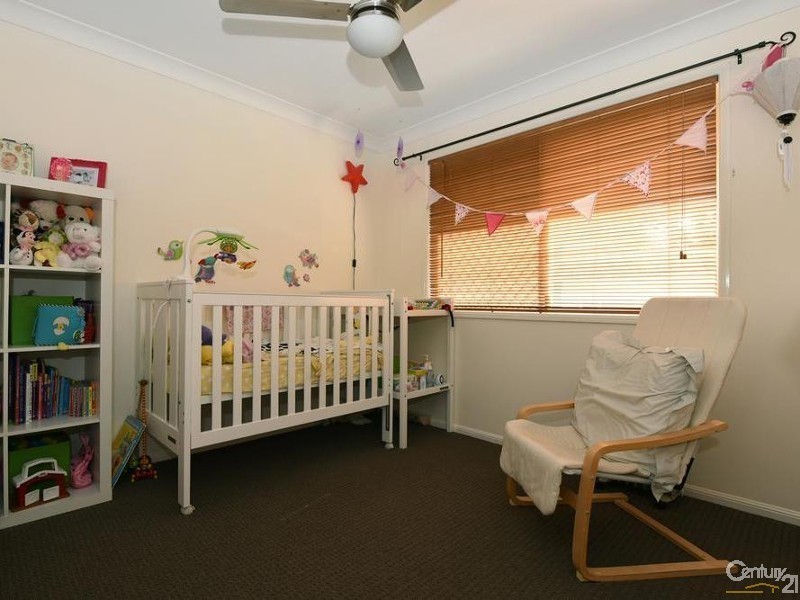 6 Biscay Crescent, Glenvale QLD 4350