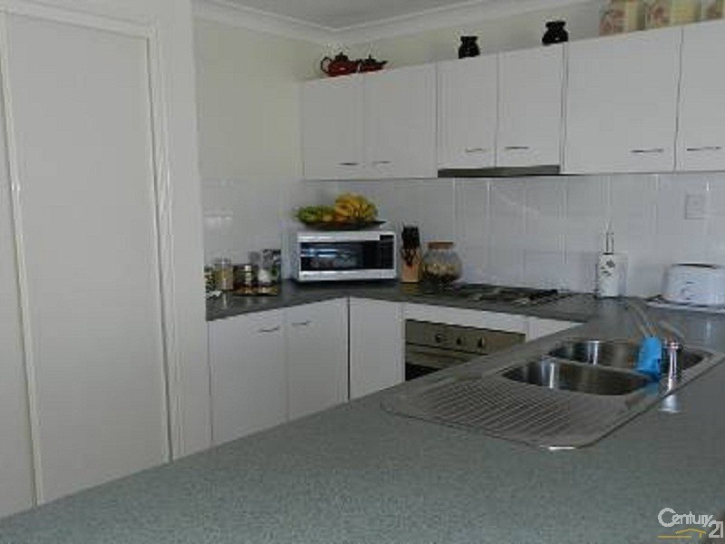 3 Wareena Crescent, Glenvale QLD 4350