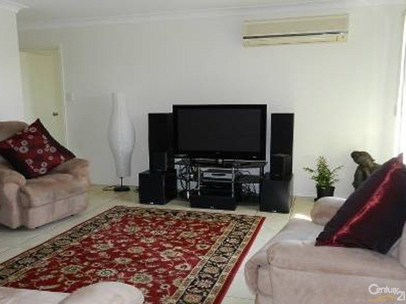 3 Wareena Crescent, Glenvale QLD 4350