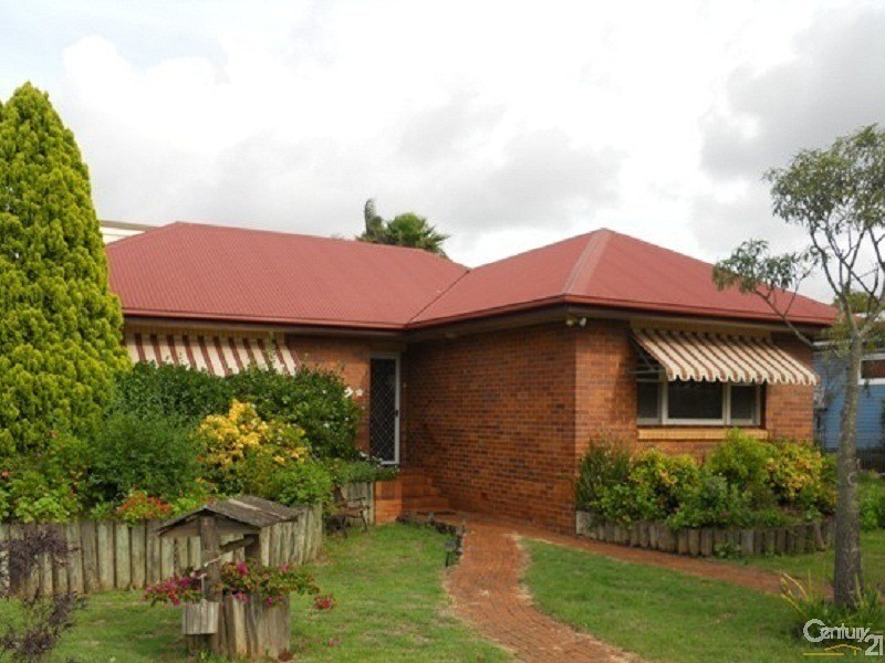 64  Ramsay Street, Centenary Heights QLD 4350