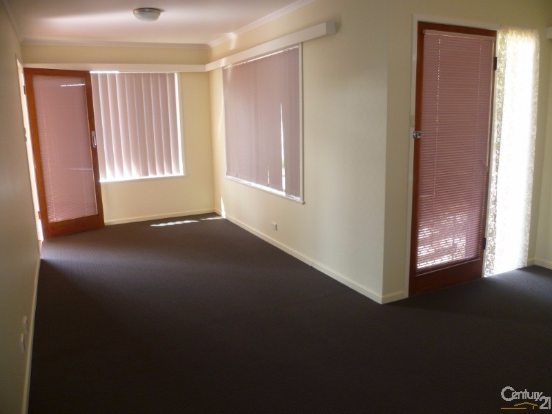 16 Storey Street, Centenary Heights QLD 4350