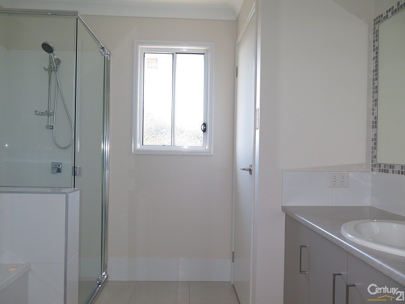 5/11 O’Brien Street, Harlaxton QLD 4350