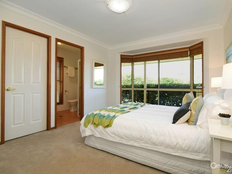 12 Andrews Court, Hodgson Vale QLD 4352