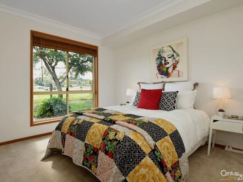 12 Andrews Court, Hodgson Vale QLD 4352