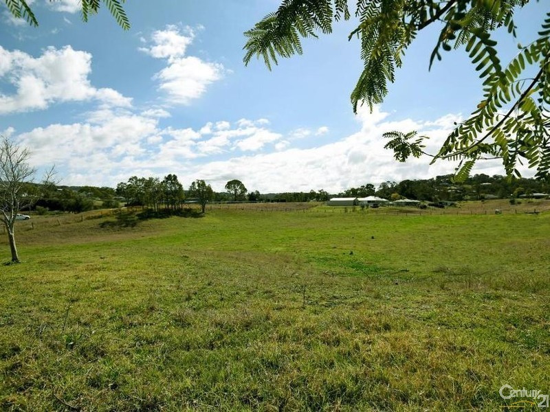 12 Andrews Court, Hodgson Vale QLD 4352