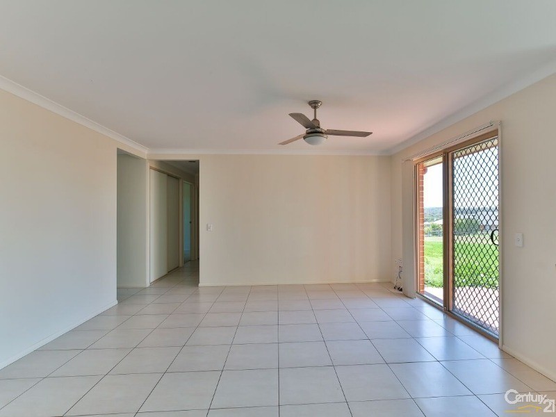 7 Willis Road, Meringandan West QLD 4352