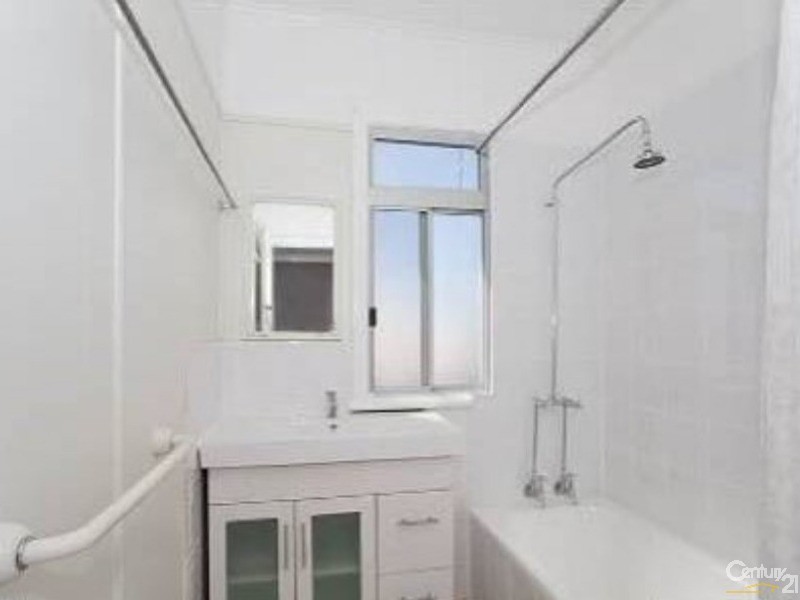 167 North Street, Rockville QLD 4350