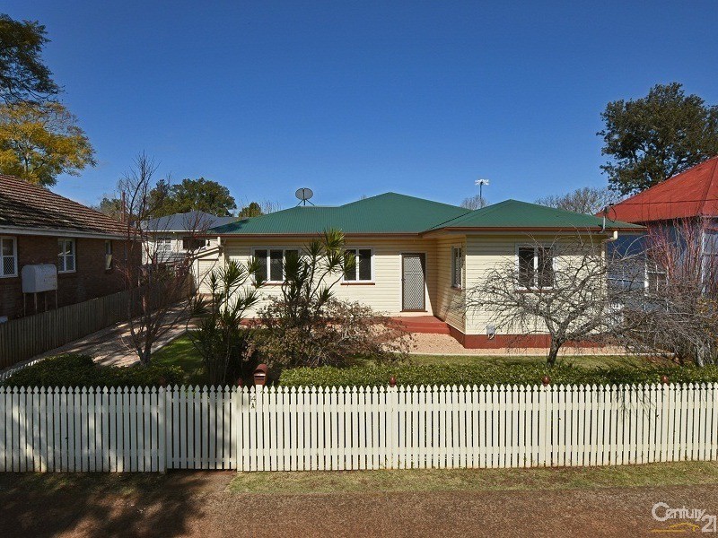 14A  Eton Street, East Toowoomba QLD 4350