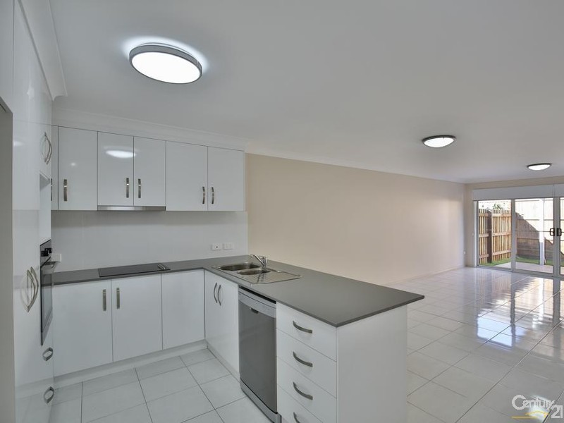 2/47 Trevean Drive, Highfields QLD 4352