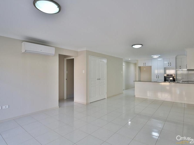 2/47 Trevean Drive, Highfields QLD 4352