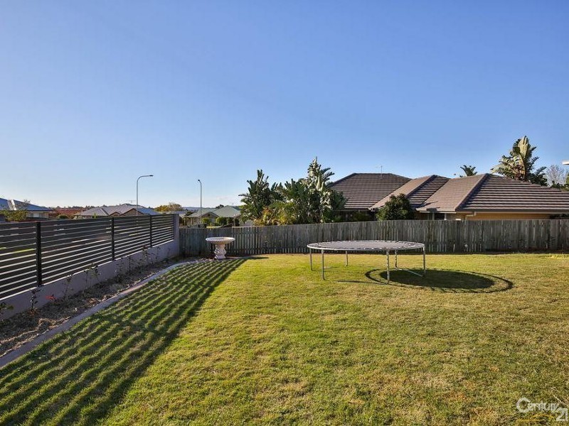4 Fallon Drive, Middle Ridge QLD 4350
