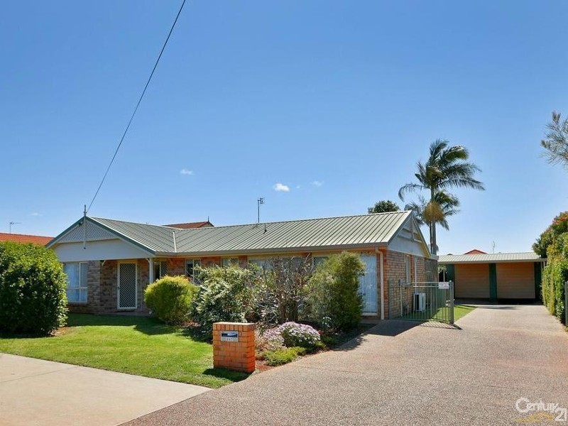 247 Nelson Street, Kearneys Spring QLD 4350