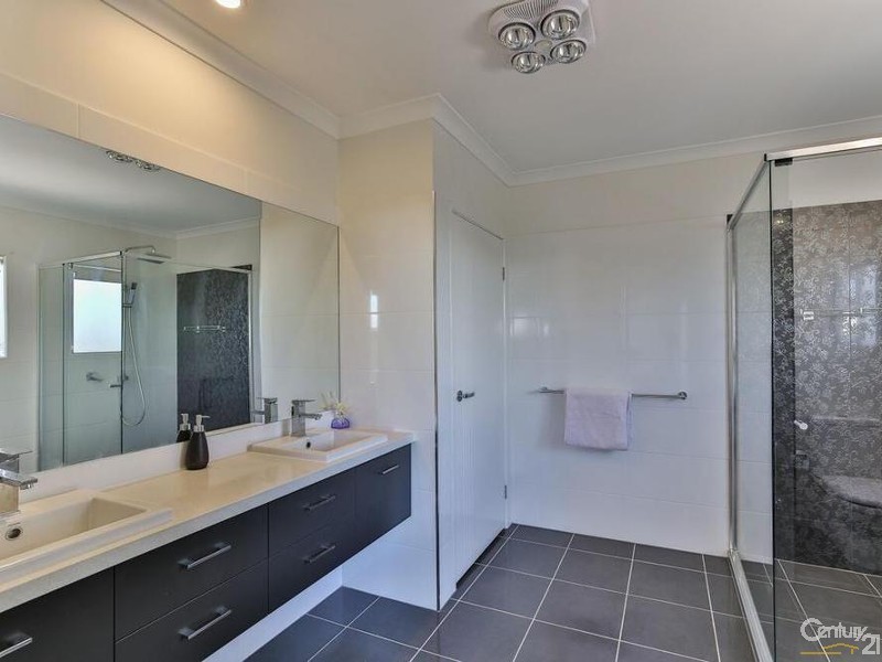 12 Lockyer Street, Kleinton QLD 4352