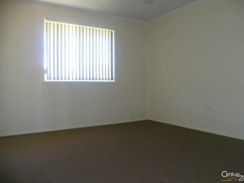 70  Knockator Crescent, Centenary Heights QLD 4350