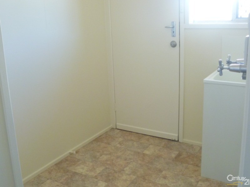 70  Knockator Crescent, Centenary Heights QLD 4350