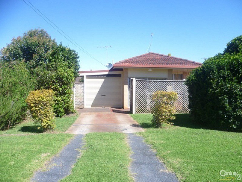 70  Knockator Crescent, Centenary Heights QLD 4350